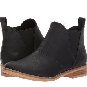 Rocket Dog Maylon Bootie Size 8